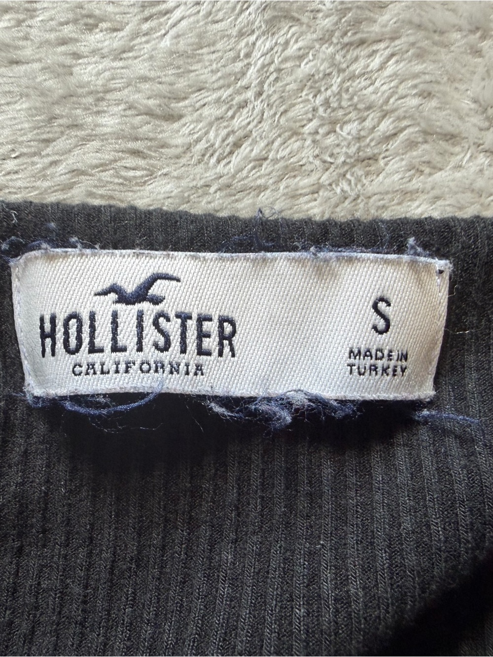 Hollister Black Ruched Drawstring Ribbed Cami - Picture 3 of 3